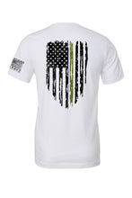 Load image into Gallery viewer, . T-Shirt "Honor" Military Flag