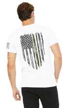 Load image into Gallery viewer, . T-Shirt "Honor" Military Flag