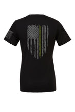 Load image into Gallery viewer, . T-Shirt "Honor" Military Flag