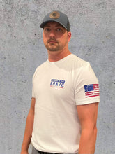 Load image into Gallery viewer, . T-Shirt Flag Color