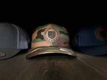 Load image into Gallery viewer, Hat Trucker Snapback Shield