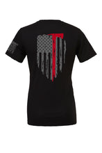 Load image into Gallery viewer, . T-Shirt &quot;Honor&quot; Fire Flag
